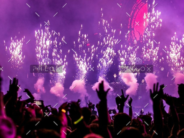 demo-attachment-32-purple-fireworks-effect-1190298